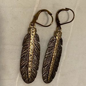 Tat2 design earrings